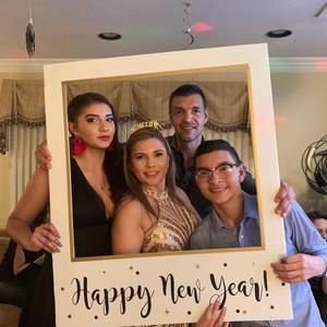 Meet your Posher, Laura